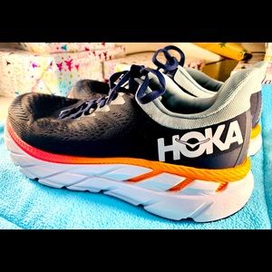 Women's Clifton HOKA Shoes size 9.5
